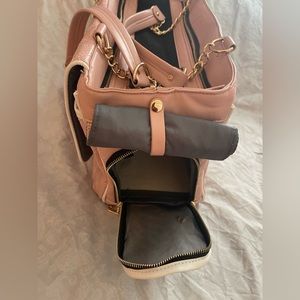 Dog/cat carry on bag